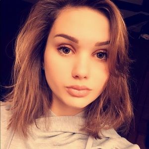 Meet your Posher, Brianna